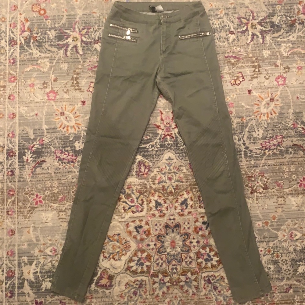 H&M Jeans size 4 ankle length high wasted pants